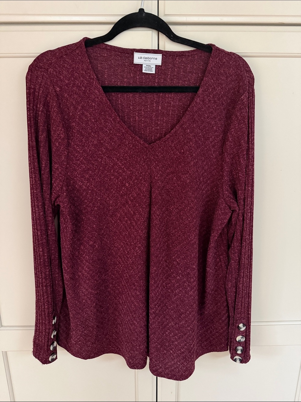 3 Liz Claiborne V-Neck Sweaters in Burgundy, Blue & Black - Picture 7 of 12